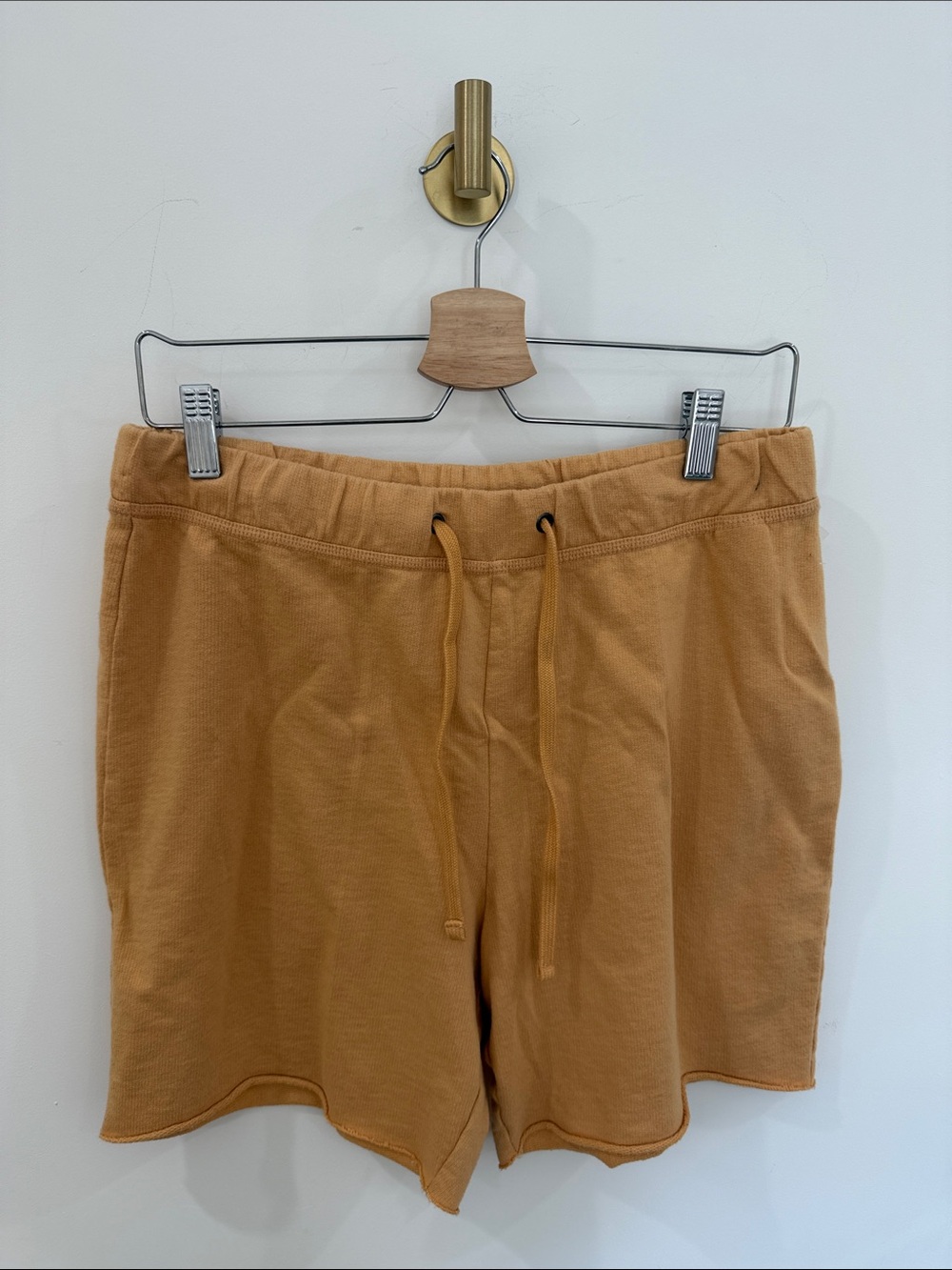 Unisex James Perse Drawstring Sweat Shorts in Camel